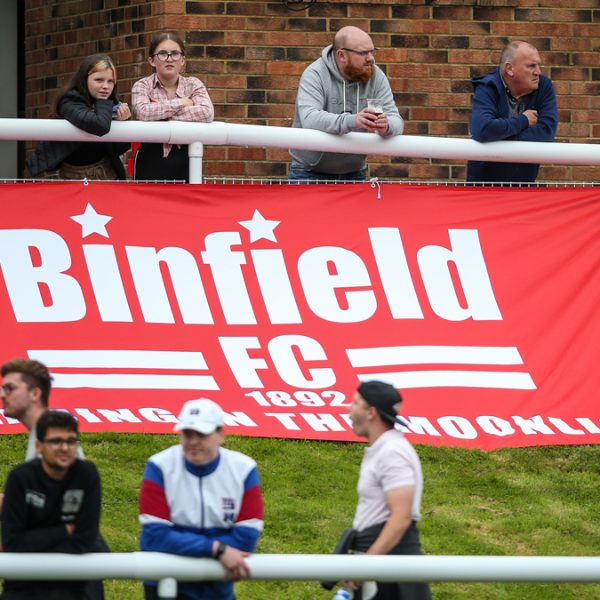 The Binfield flag pegged out at Hill Farm Lane. Photo: Neil Graham / ngsportsphotography.com