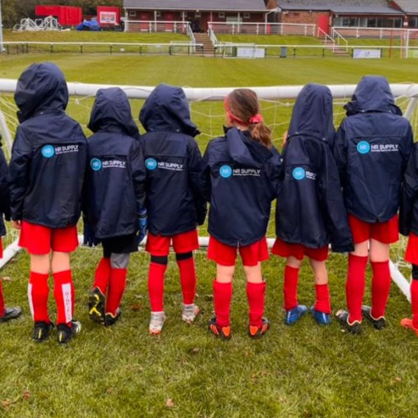 Binfield FC u8s Jets in their new NR Supply sponsored jackets.